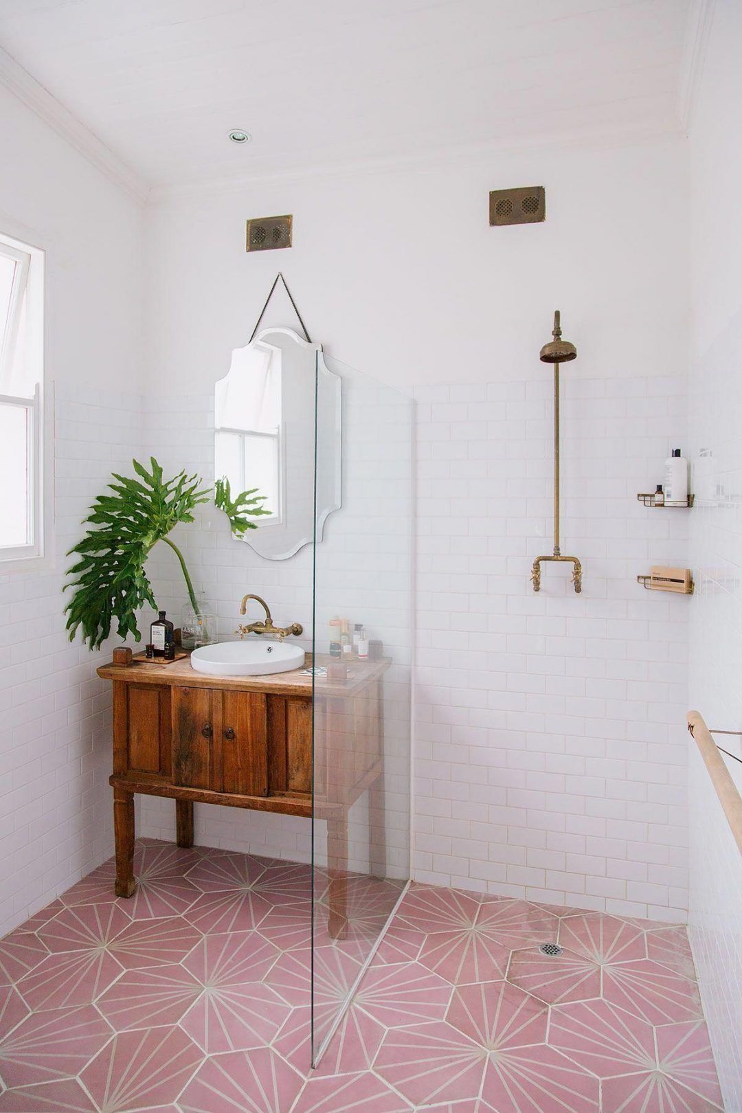 25 Tranquil Scandinavian Bathroom Decor To Get Rid Of Daily Stress - N11